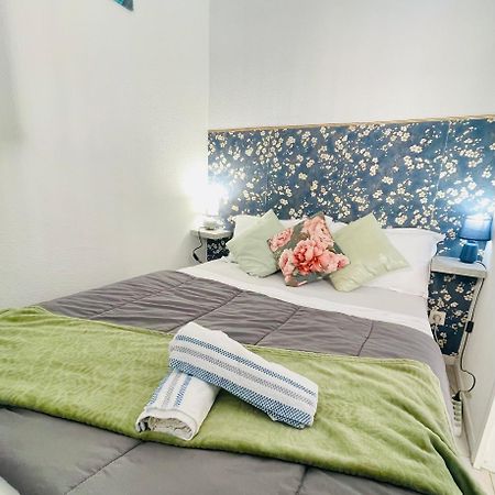 Joli Appartement Avec Piscine Sète Eksteriør billede